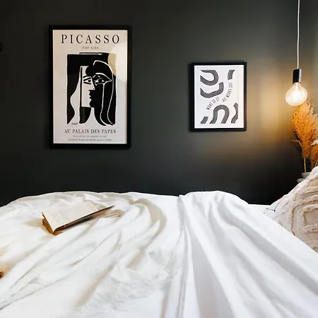 アパート Harmonic Nest 3min To Republic Square Renovated ベオグラード