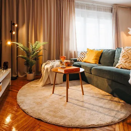 Harmonic Nest 3min To Republic Square Renovated